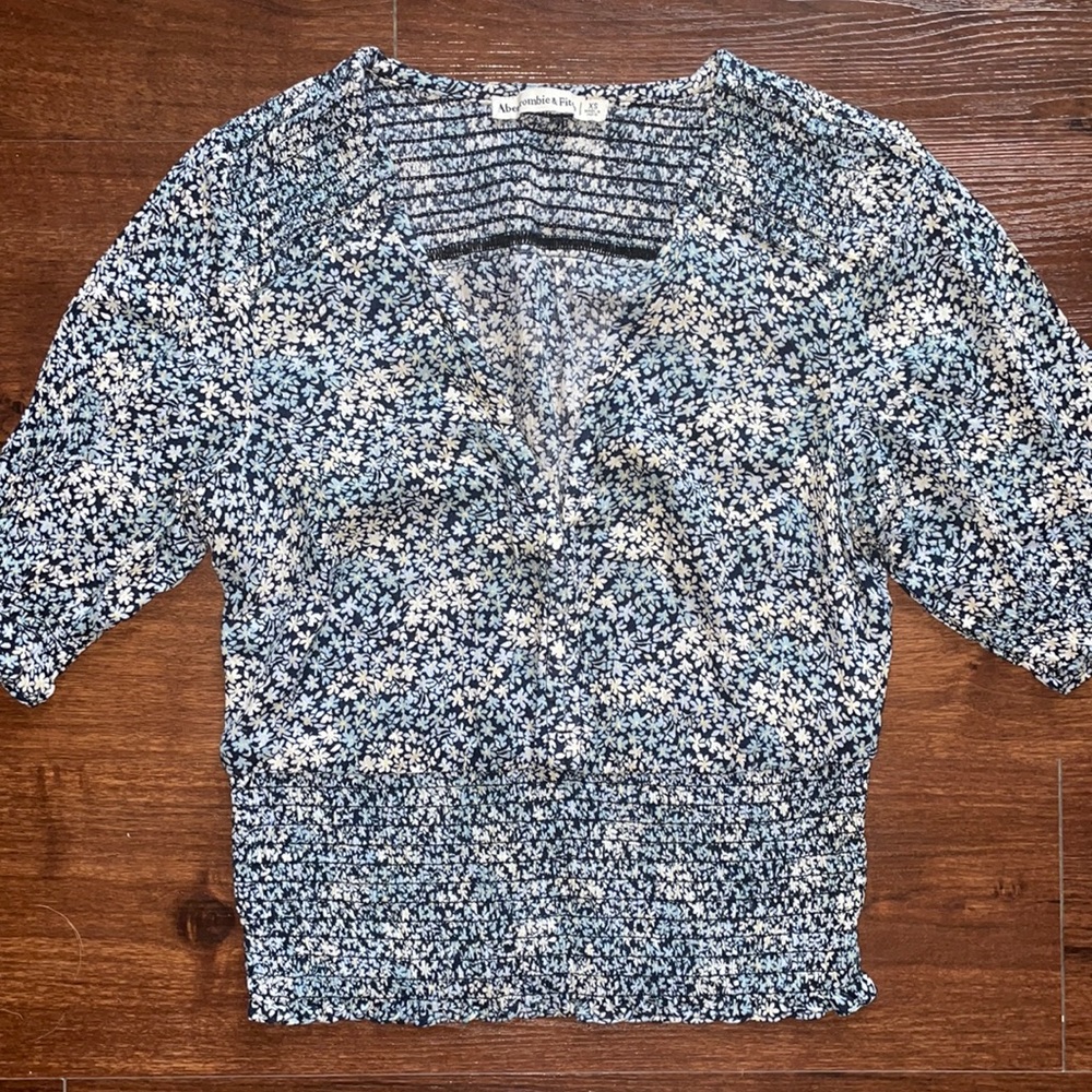 Abercrombie & Fitch top